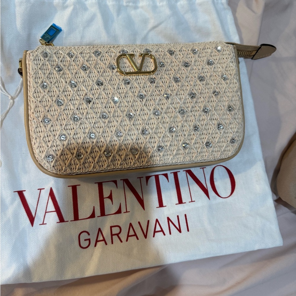 Valentino Beige Crossbody Bag Vlogo embellished faux raffia - Picture 10 of 16